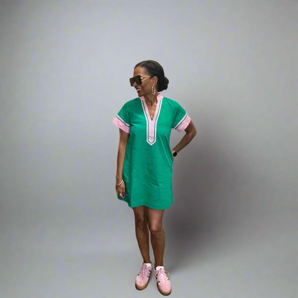 thml green dress Short Sleeve V Neck Small Size:size 3 Erin is wearing a drop-0226 Miss Congeniality Costume Green